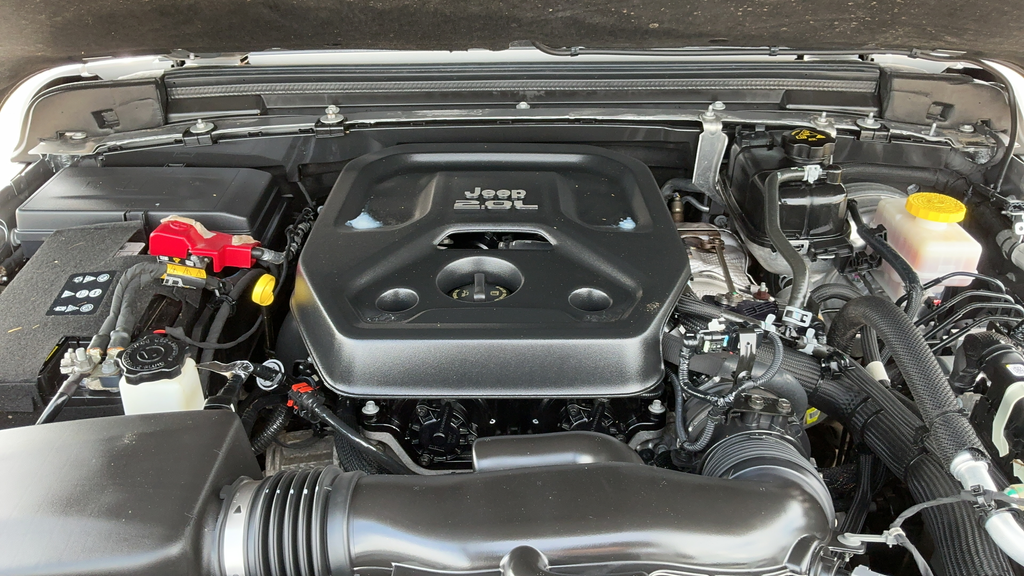 Used 2020 Silver Jeep Sport S image 20