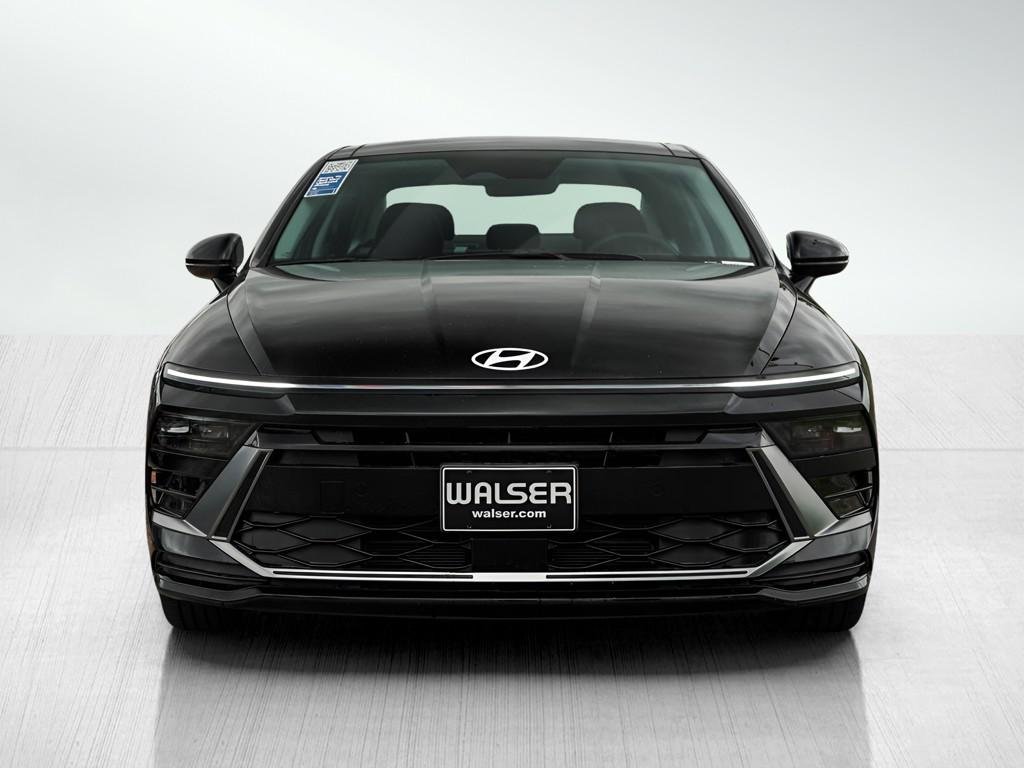 New 2026 Abyss Black Hyundai SEL FWD image 27