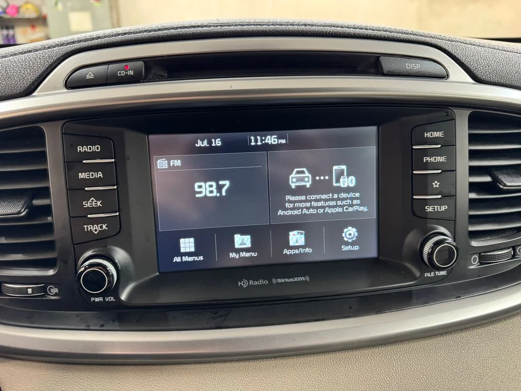 Used 2019 Red Kia EX image 19