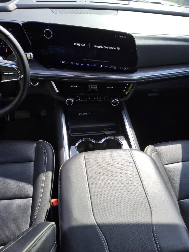 Used 2025 Black Chevrolet Premier image 20