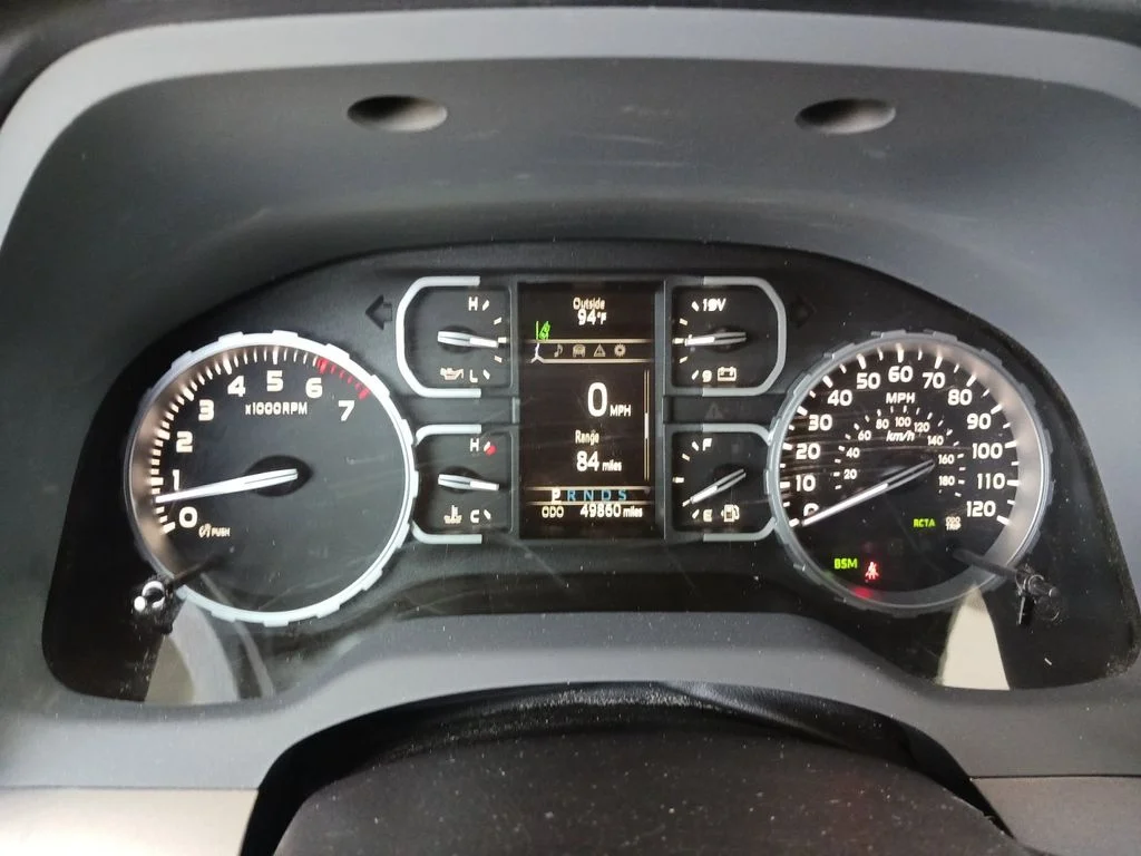Used 2021 White Toyota SR5 image 18