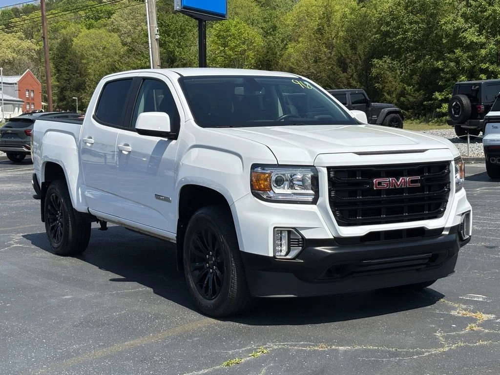 Used 2022 Summit White GMC Elevation image 4