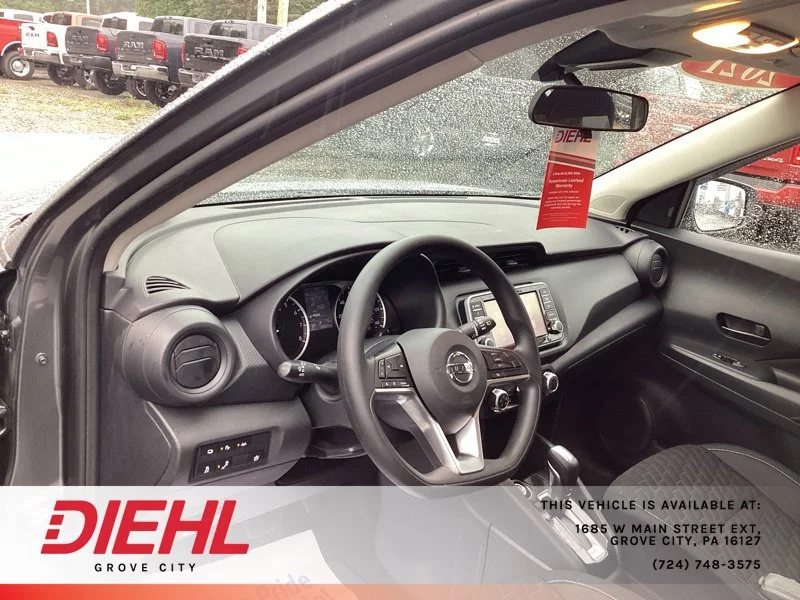 Used 2021 Gray Nissan S image 21
