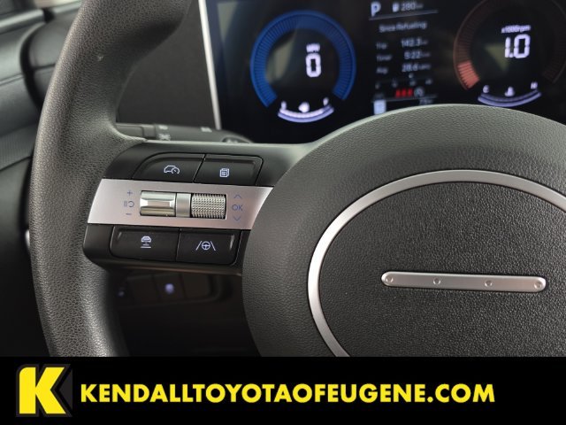 Used 2025 Black Hyundai SE image 15