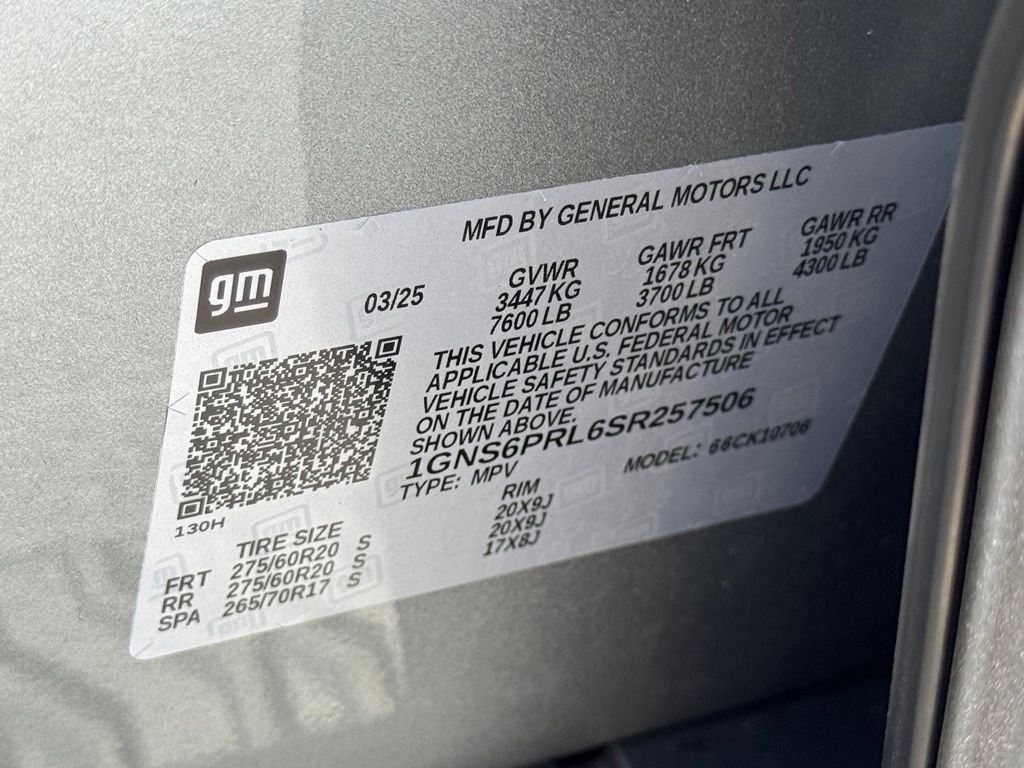 Used 2025 Gray Chevrolet Z71 image 21