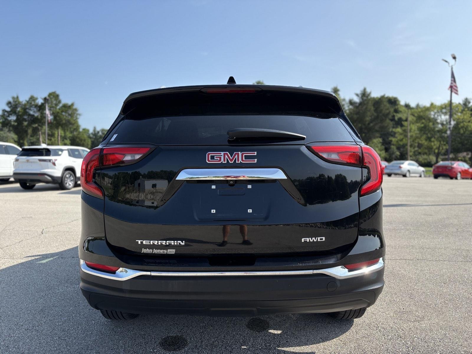 Used 2020 Ebony Twilight Metallic GMC SLT image 19