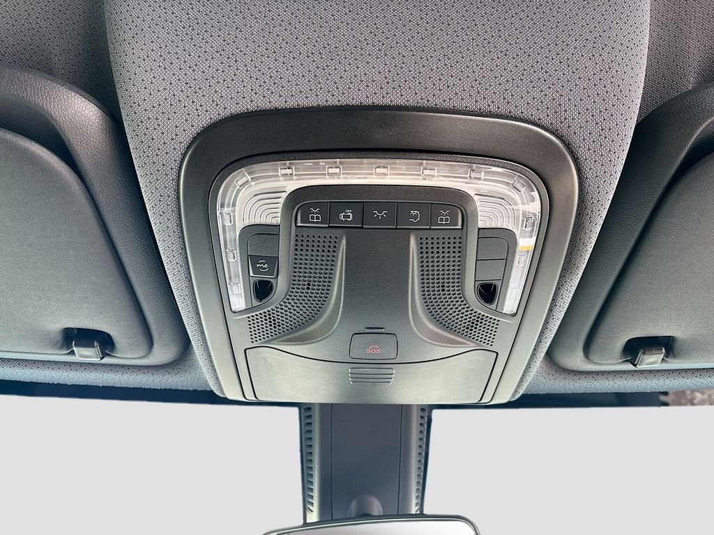 New 2026  Mercedes-Benz Passenger 170 WB image 39
