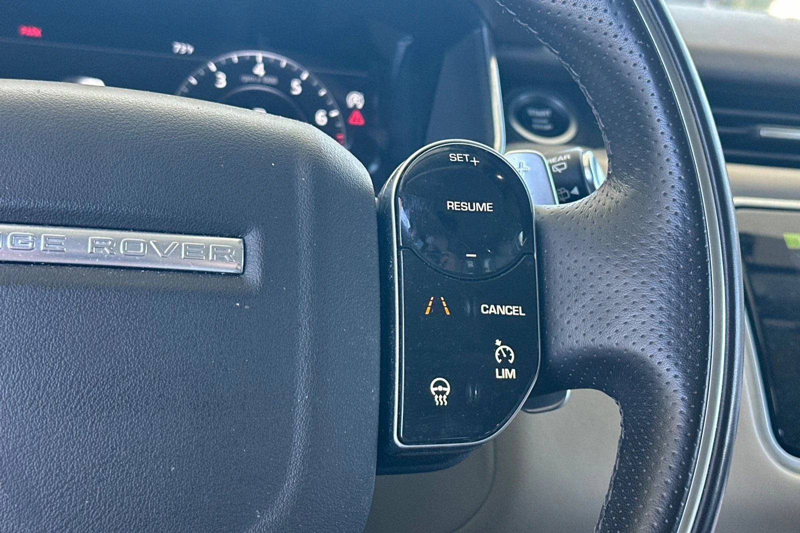 Used 2019  Land Rover Supercharged image 30