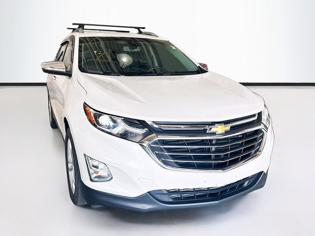 Used 2018 IRIDESCENT PEARL TRICOAT Chevrolet Premier image 3