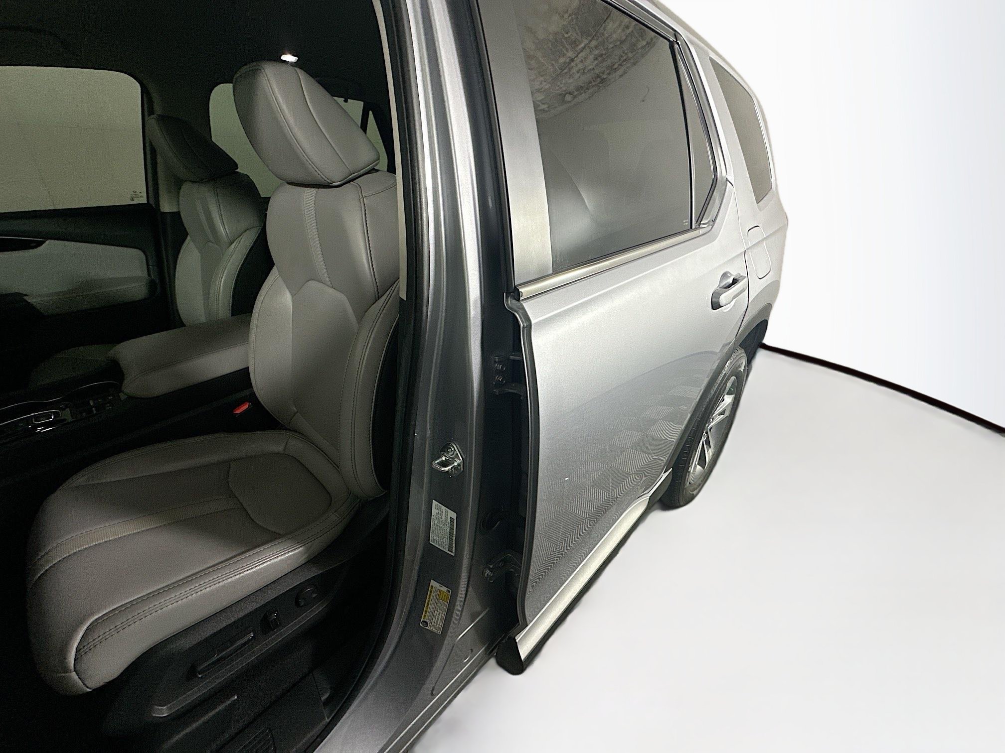 Used 2025 Silver Honda EX-L image 12