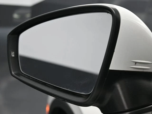 Used 2022 White Volkswagen 2.0T S image 10