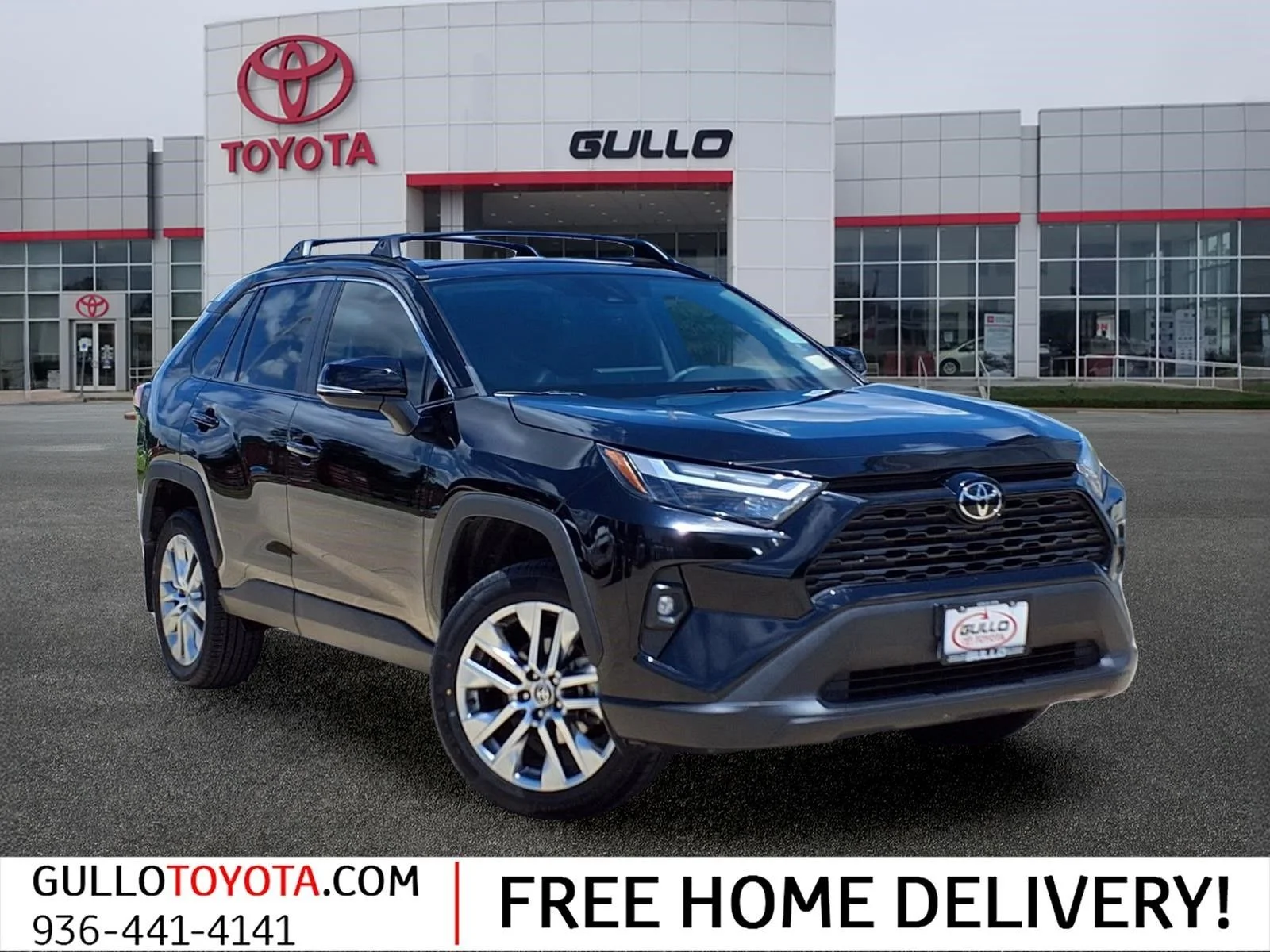 Certified Used 2024 Black Toyota XLE Premium image 1