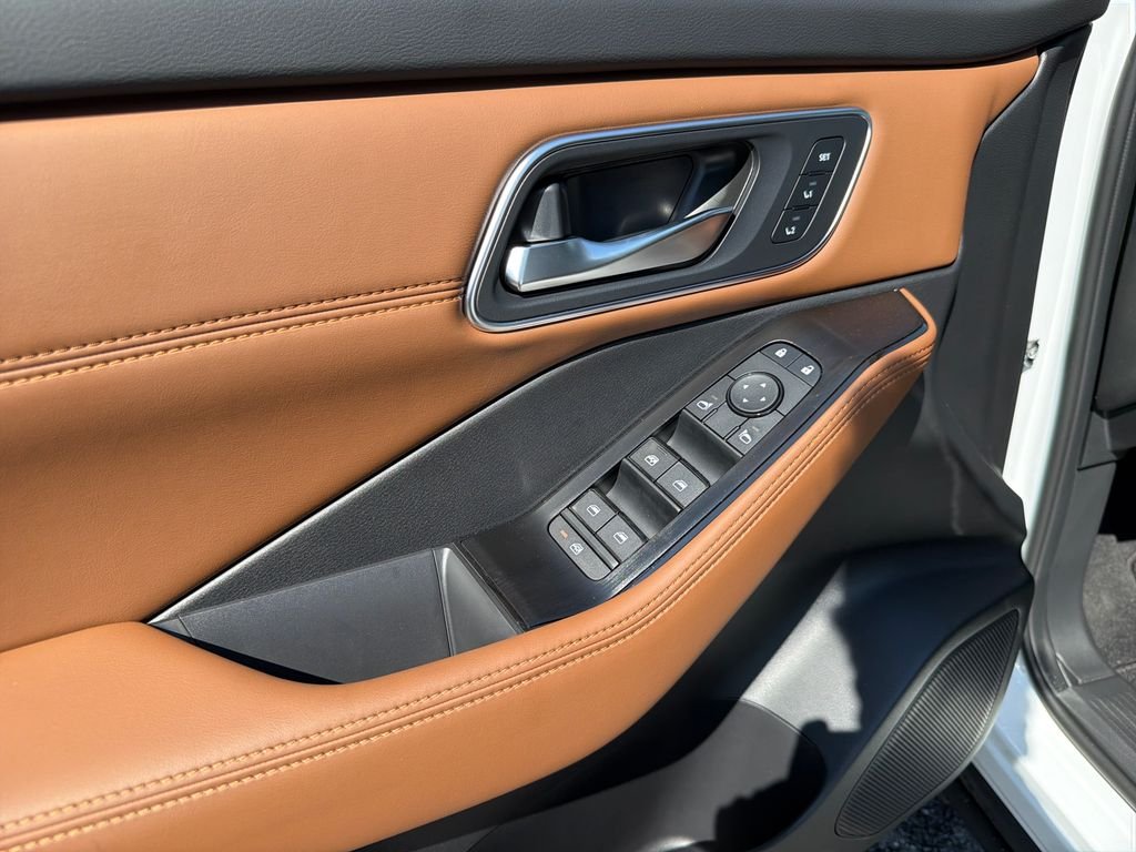 New 2026 Nissan Rogue Platinum 4D Sport Utility