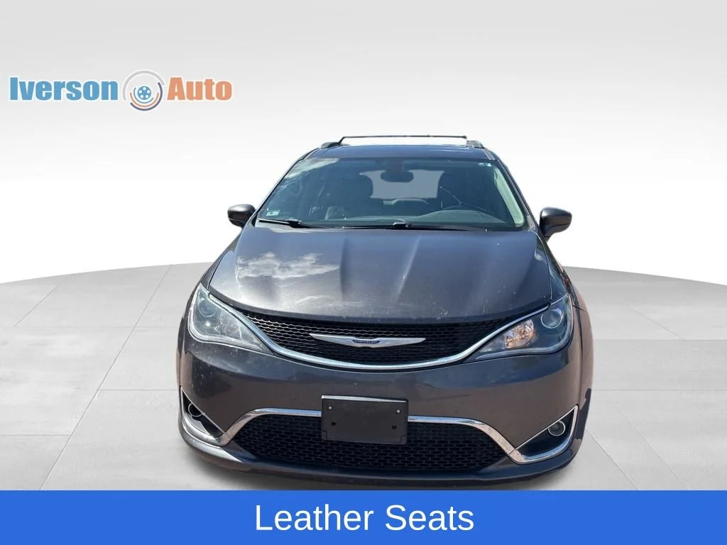 Used 2020 Gray Chrysler Touring L image 5
