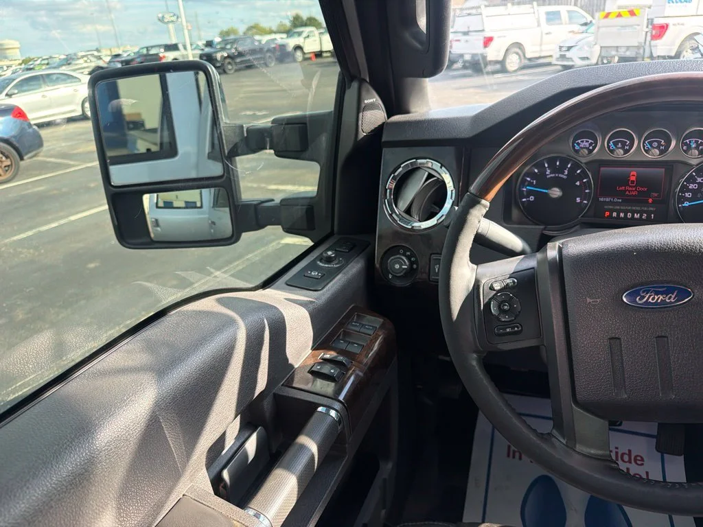 Used 2015 Ingot Silver Ford Lariat image 19