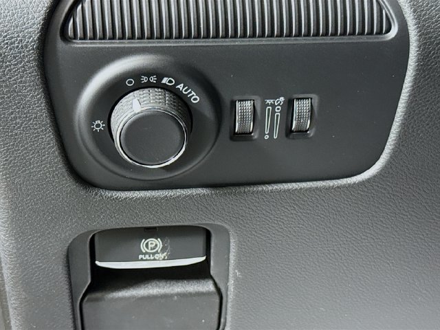 New 2026 High Gloss Black Exterior Paint Jeep Limited image 10