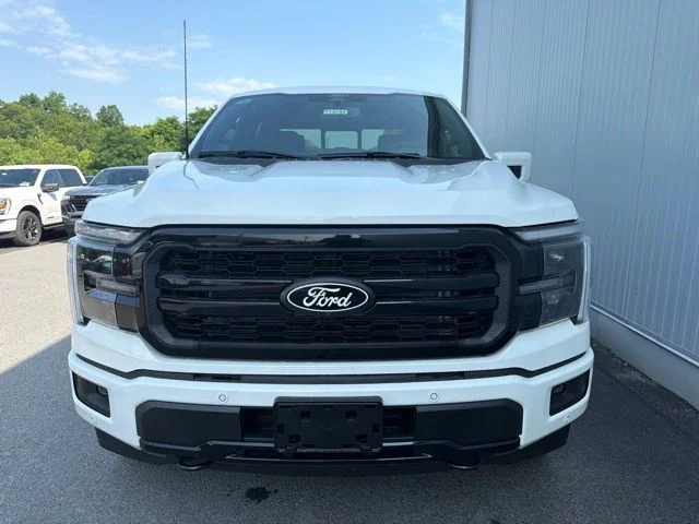 New 2026 Star White Metallic Tri-Coat Ford Lariat® image 43