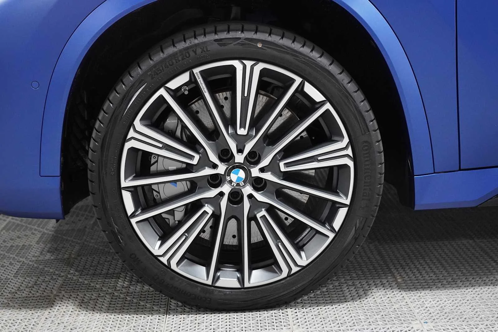 New 2026 Frozen Portimao Blue II Metallic BMW M35i image 7