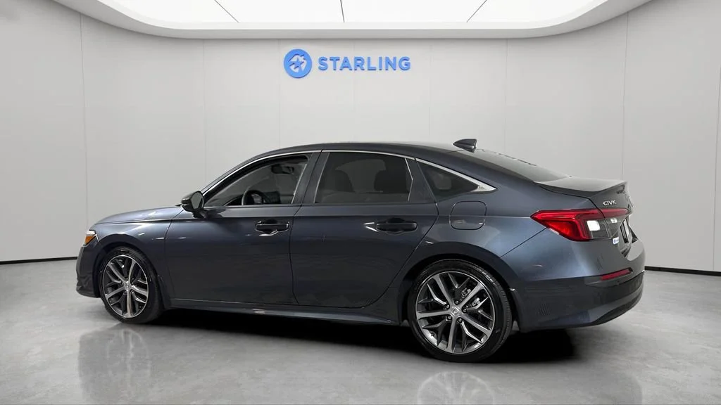 Used 2022 Gray Honda Touring image 4