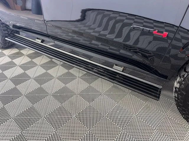 2025 GMC Yukon AT4 Ultimate - Photo 47