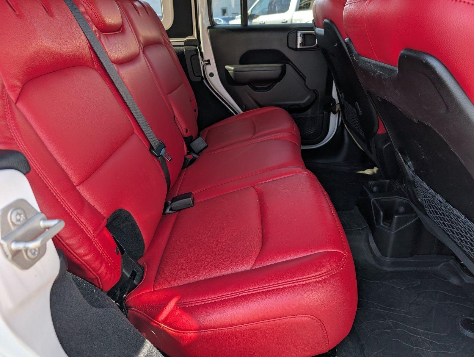 Used 2024 Bright White Clearcoat Jeep Rubicon image 37