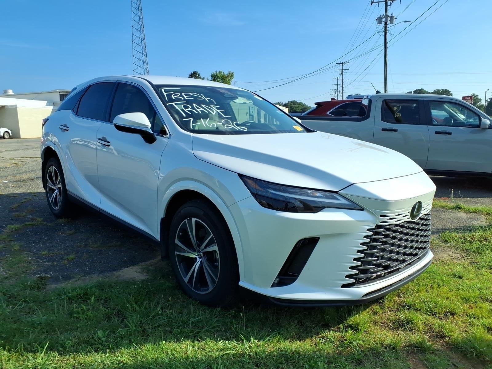 Used 2023 Eminent White Pearl Lexus RX 350 Luxury image 3