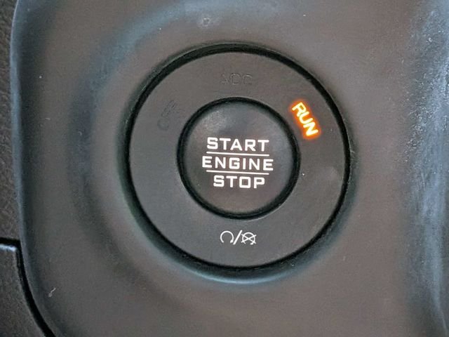 Used 2020 Black Jeep Sport image 37