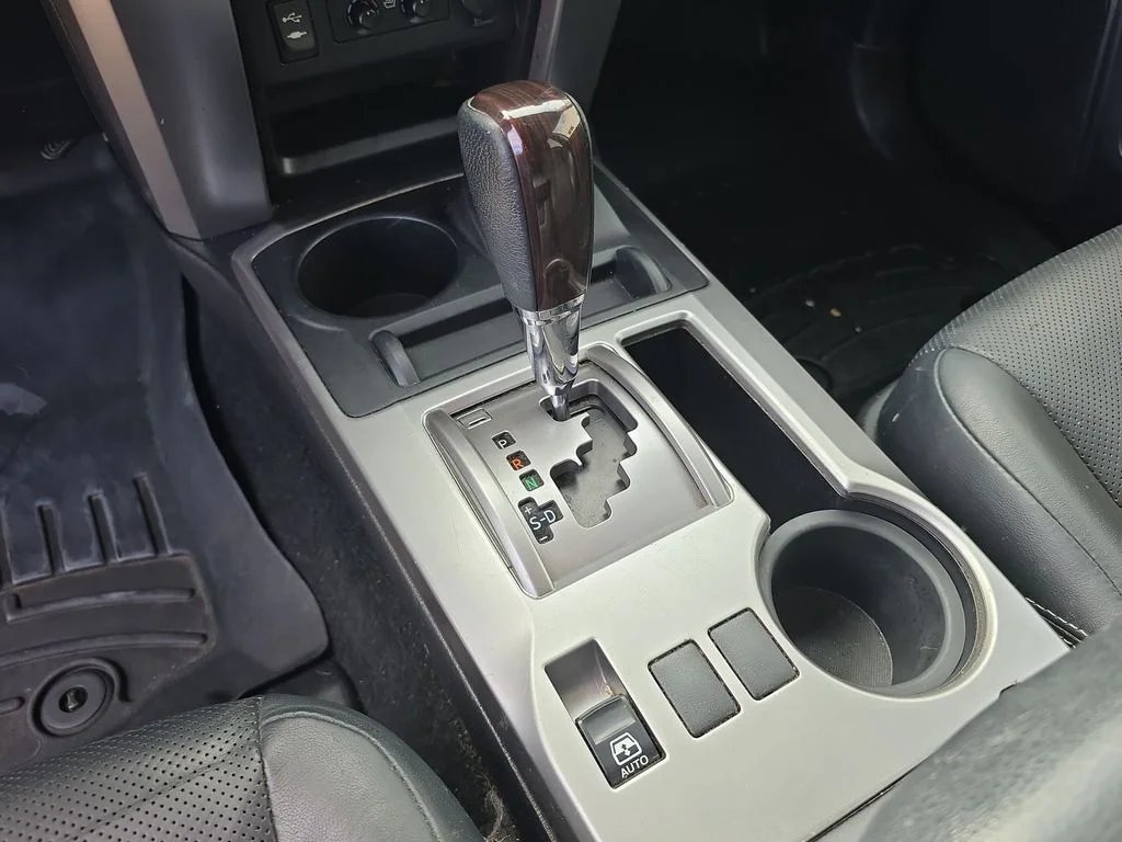 2015 Toyota 4Runner Limited - Photo 16
