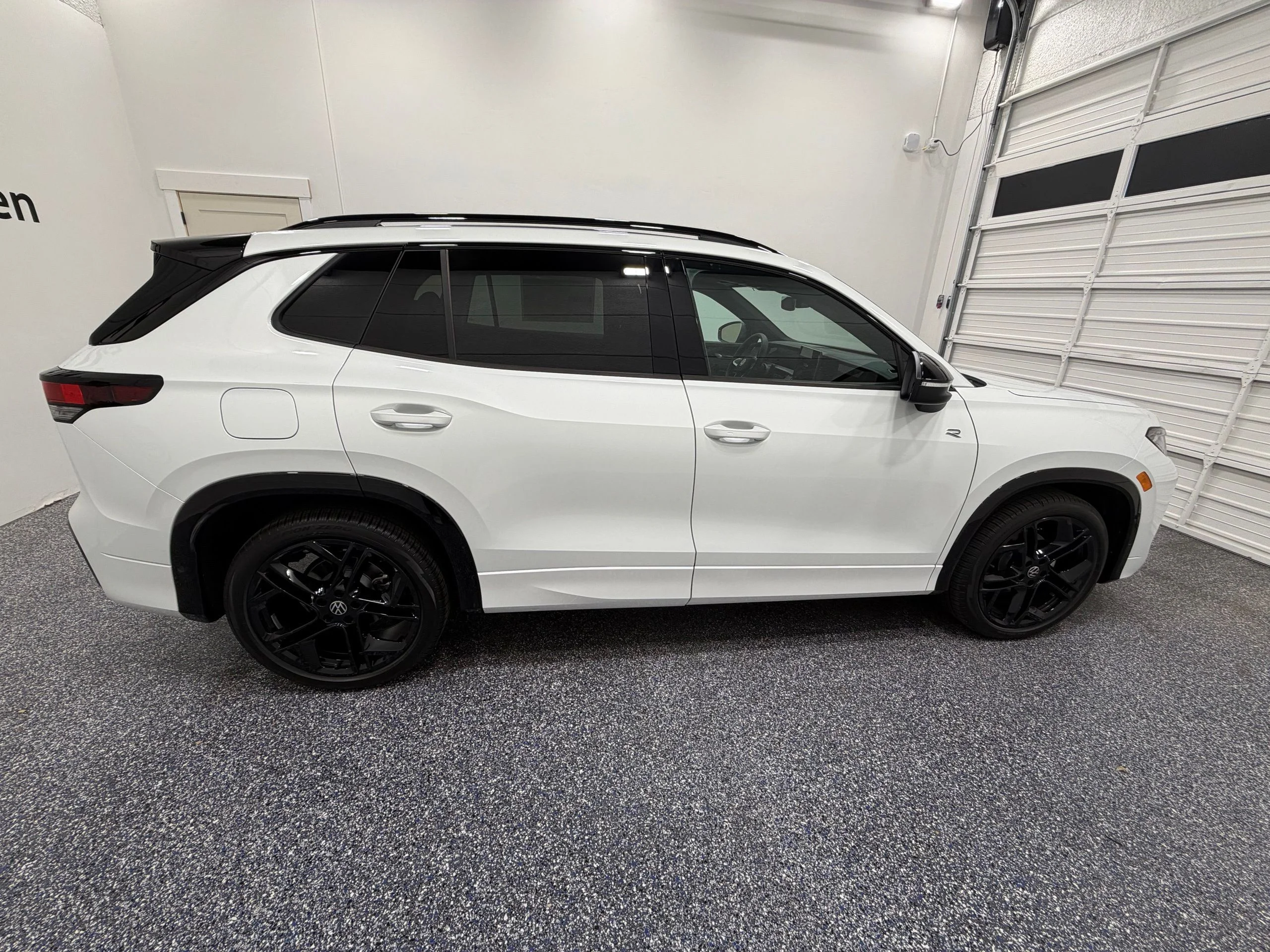 New 2026 White Volkswagen SE R-Line Black image 7