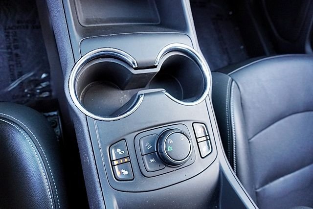 Used 2024 Silver GMC SLT image 30