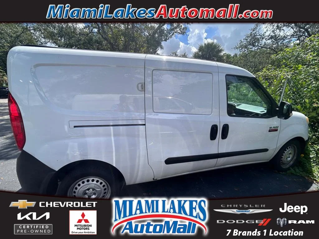 Used 2016 Bright White Ram Tradesman image 1