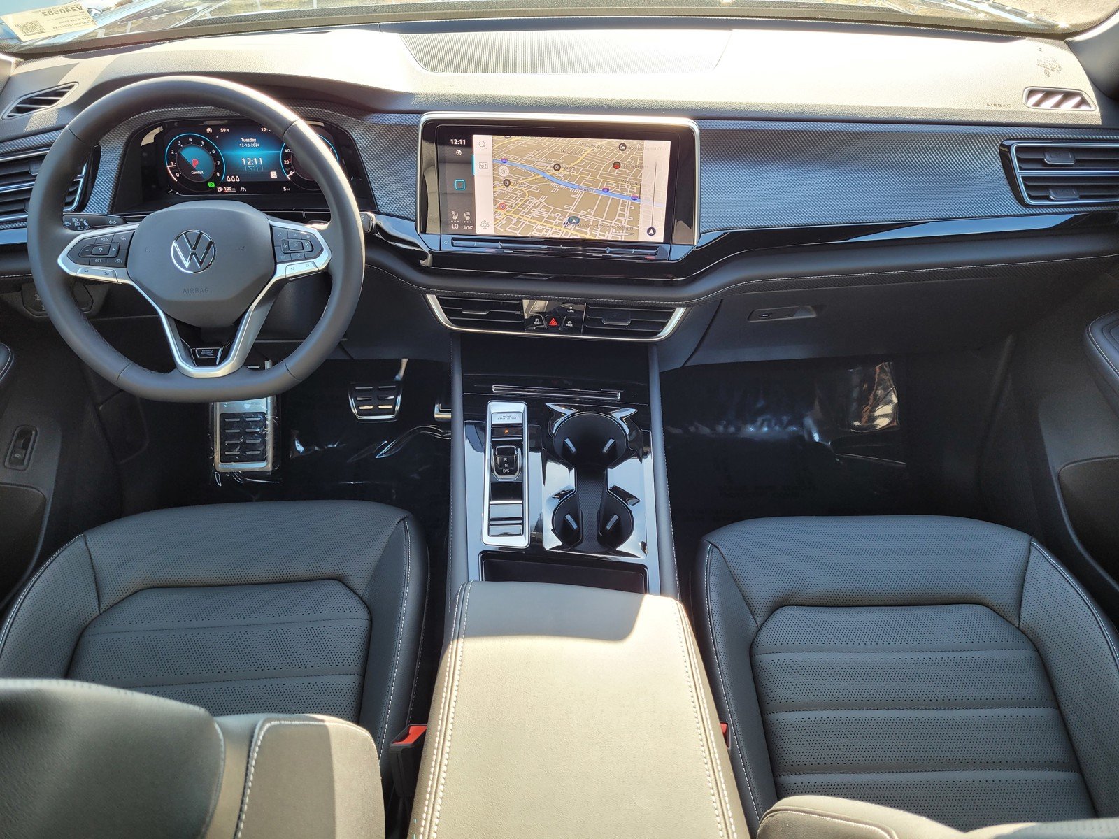 2024 Volkswagen Atlas Cross Sport SEL R-LINE - Photo 6