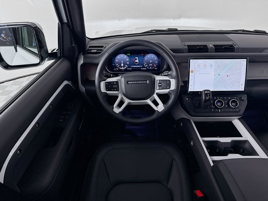 New 2026 Fuji White Land Rover X-Dynamic SE image 24