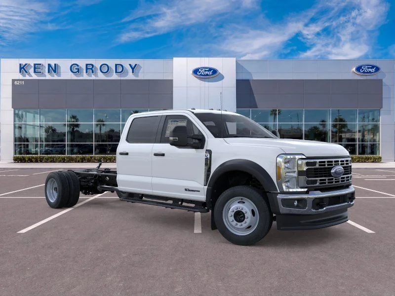 2026 Ford F-450 XL 4x4 Crew Cab 203-In DRW's photo