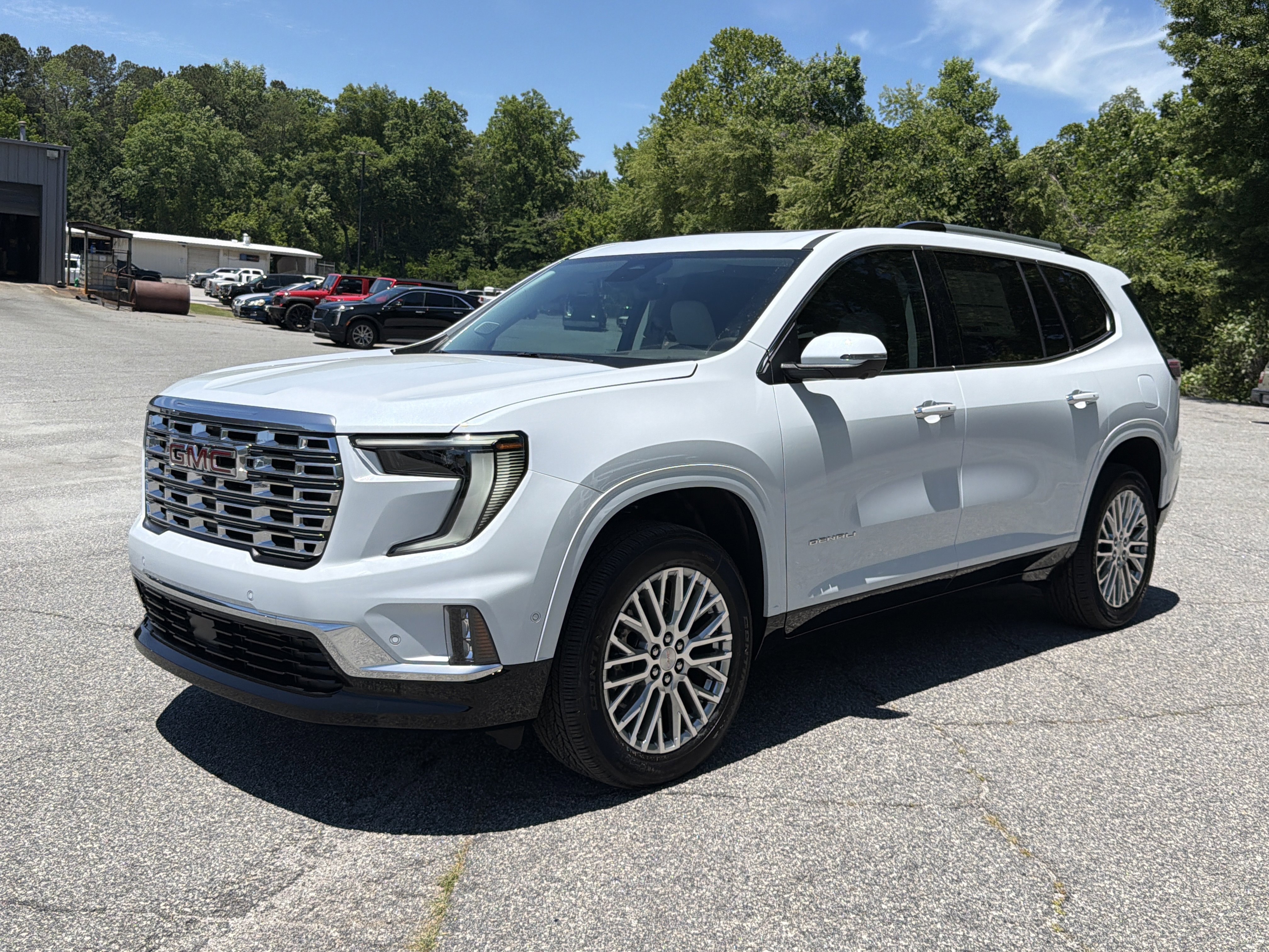 2026 GMC Acadia Denali FWD's photo