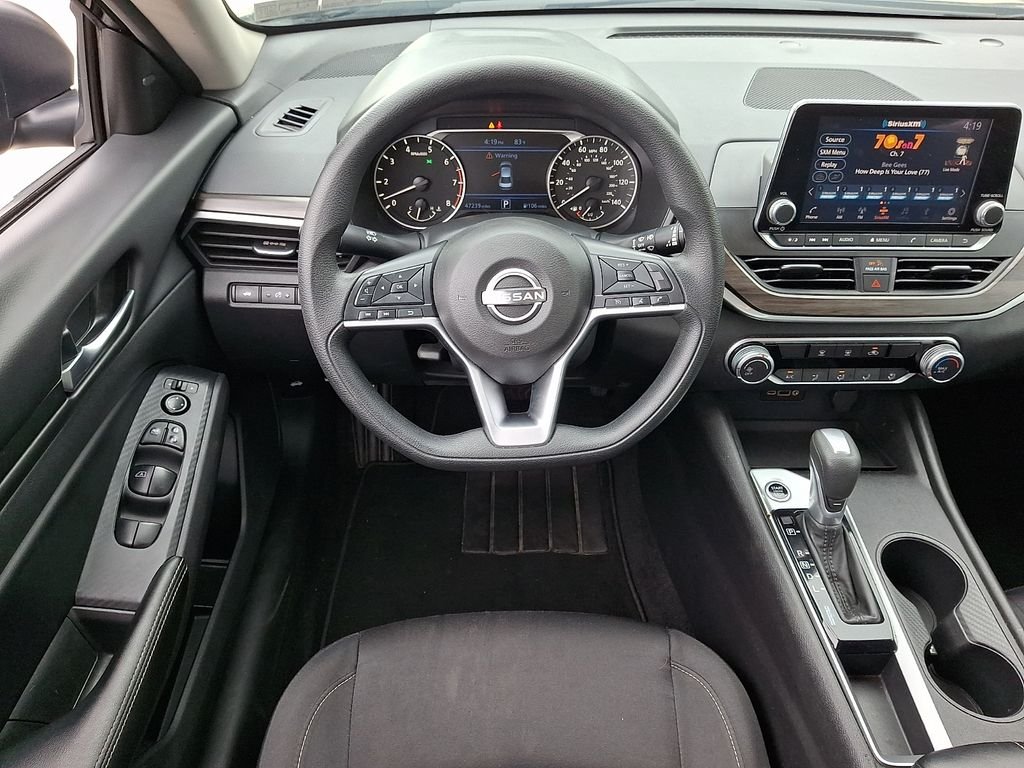 Used 2025 Black Nissan 2.5 SV image 12