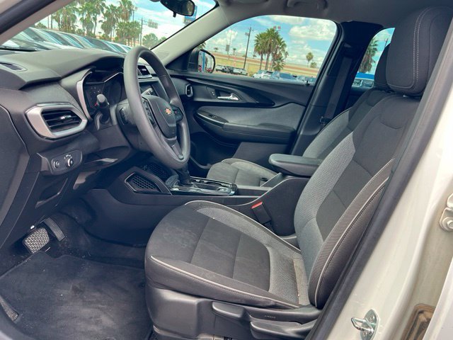 Used 2023 SUMMIT WHITE Chevrolet LS image 11