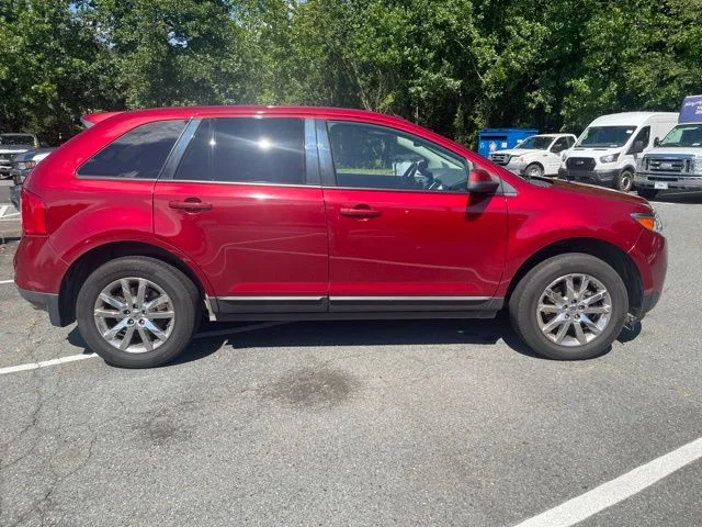 Used 2013 Red Ford SEL image 6