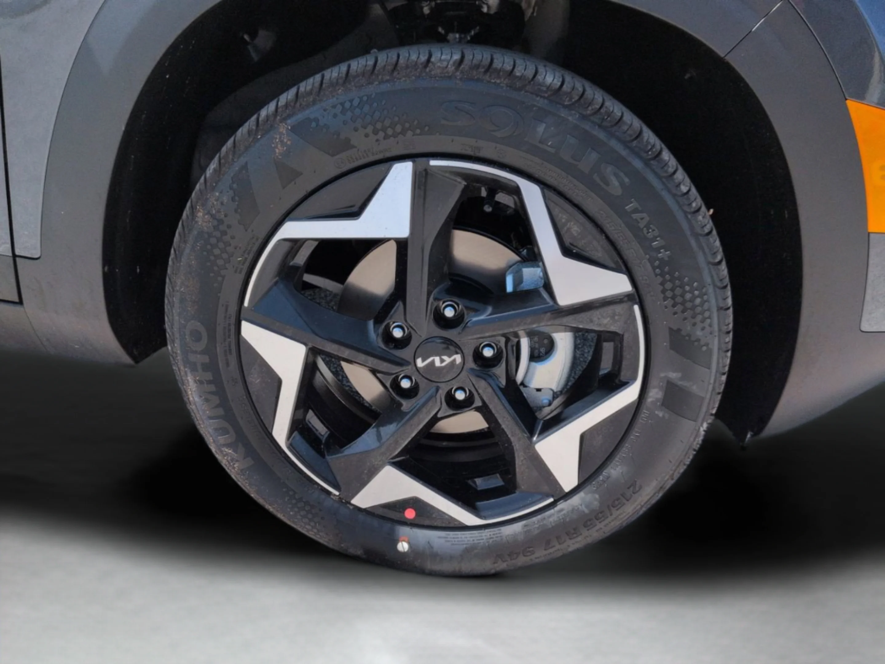New 2026 Gravity Gray Kia EX image 11