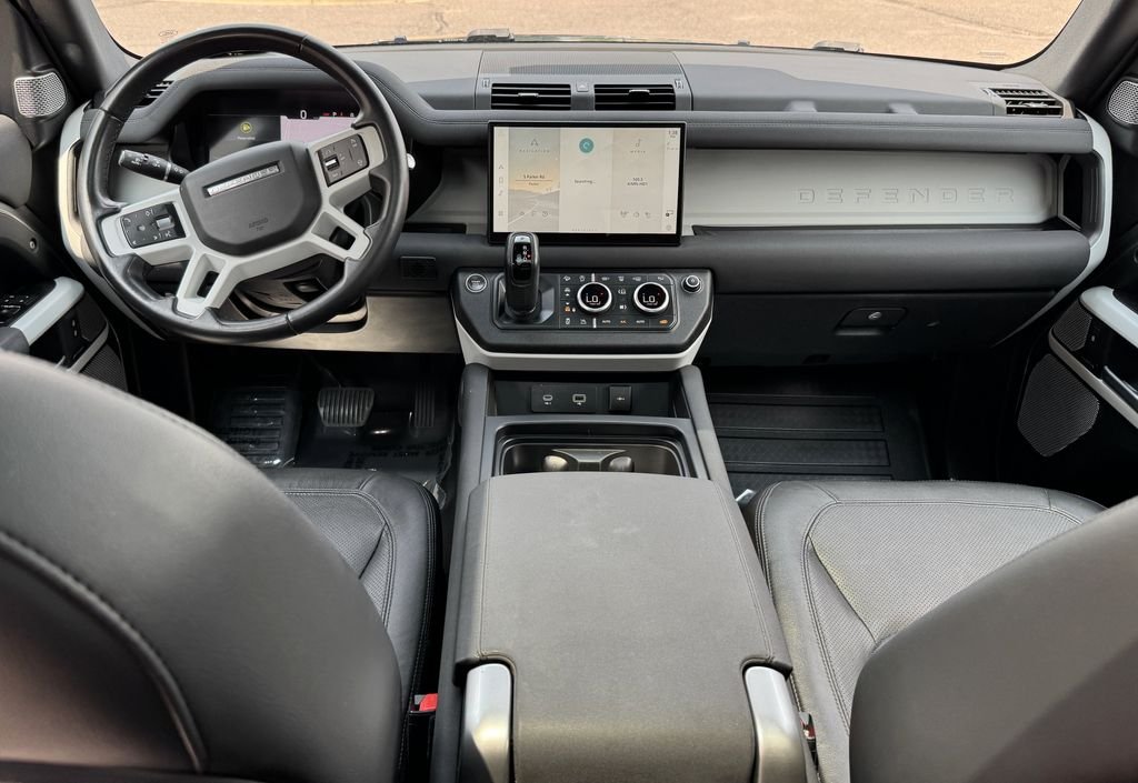 Used 2023 Gray Land Rover S image 28