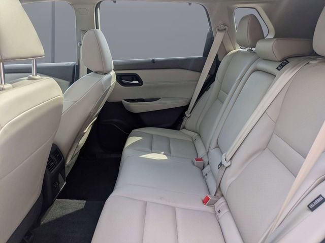 Used 2023 White Nissan SV image 14