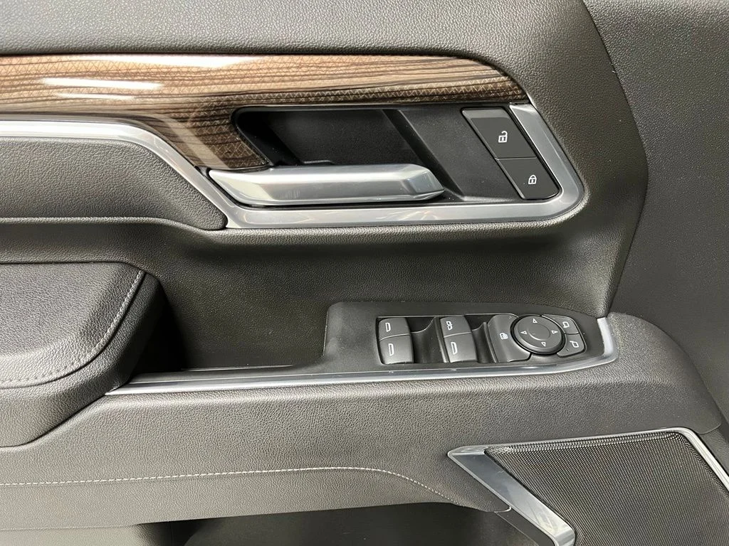 Used 2025 Gray Chevrolet LT image 24