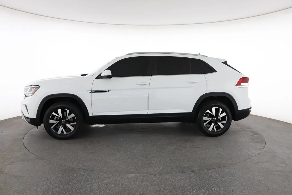 Used 2022 White Volkswagen 2.0T SE image 7