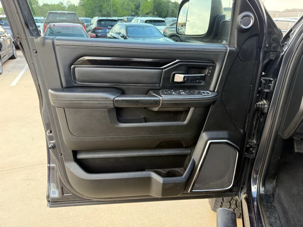 Used 2022  Ram Power Wagon image 10