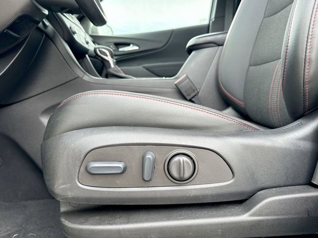 Used 2022 White Chevrolet RS image 12