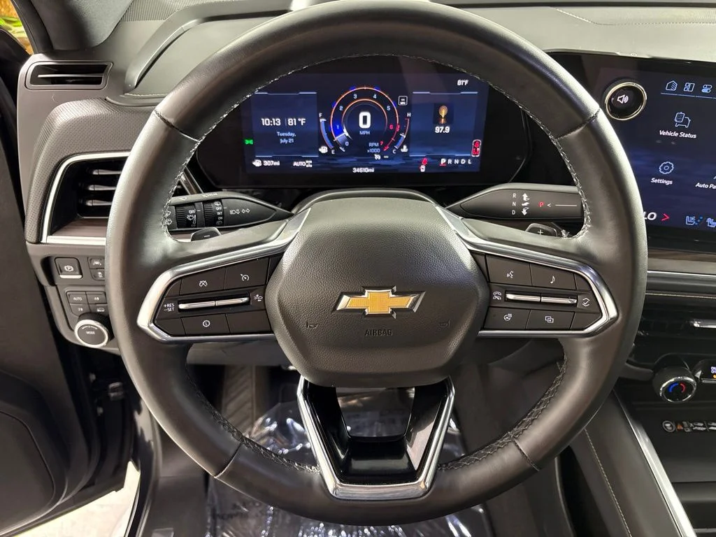 Used 2025 Gray Chevrolet Premier image 34