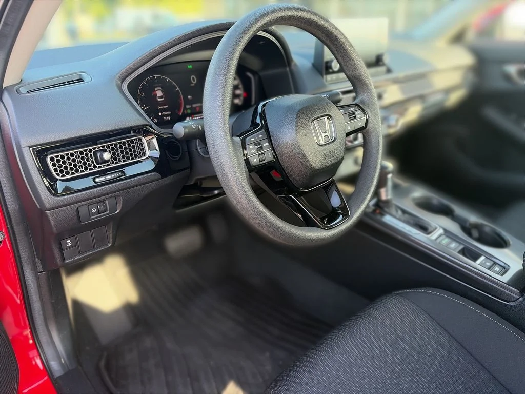2025 Honda Civic LX - Photo 16
