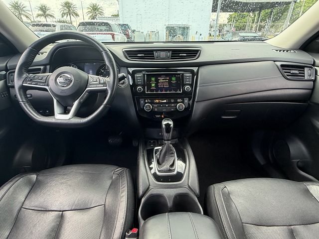 Used 2020 Black Nissan SL image 13