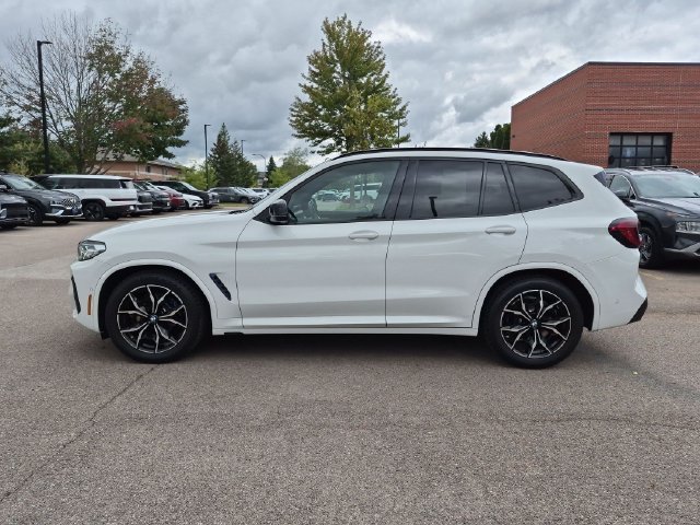 Used 2022 White BMW M40i image 4
