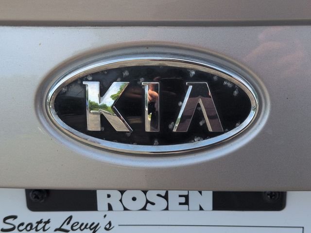 Used 2011 Silver Kia SX image 27